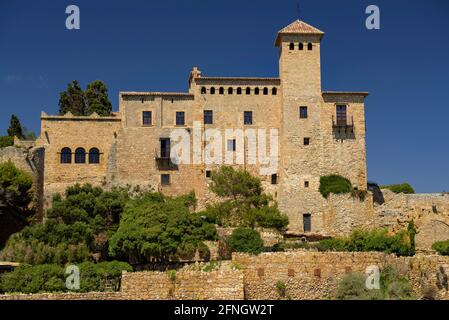 Schloss Tamarit und Strand Cala Jovera (Tarragona, Costa Daurada, Katalonien, Spanien) ESP: Castillo de Tamarit y la cala Jovera (Tarragona, Costa Daurada) Stockfoto