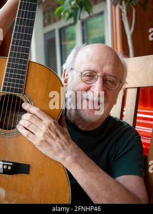 Folksänger Peter Yarrow der 1960er-Jahre Folk-gruppe Peter Paul und Maria. Stockfoto