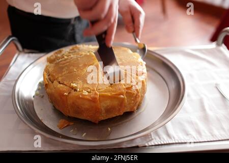 Eröffnung des khan Pilaf in einem aserbaidschanischen Restaurant Stockfoto