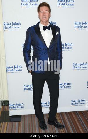 24. Oktober 2015, Beverly Hills, Kalifornien, USA: Dr. Lawrence Piro nimmt an der Ceritas Gala 2015 zu Ehren von Raylene Meyer und Bruce Meyer, Merle und Peter Mullin und Wendy Goldstein Teil. (Bild: © Billy Bennight/ZUMA Wire) Stockfoto