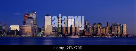 2004 HISTORISCHE DOWNTOWN SKYLINE MANHATTAN NEW YORK CITY USA Stockfoto