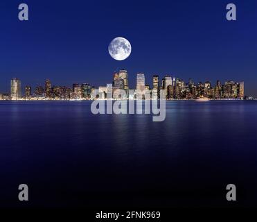 2004 HISTORISCHE DOWNTOWN SKYLINE MANHATTAN NEW YORK CITY USA Stockfoto