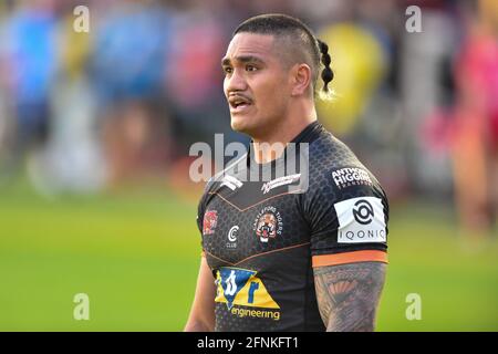 Castleford, Großbritannien. Mai 2021. Peter Mata'utia (3) von Castleford Tigers während des Spiels in Castleford, Großbritannien am 5/17/2021. (Foto von Richard Long/News Images/Sipa USA) Quelle: SIPA USA/Alamy Live News Stockfoto