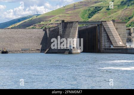 Die Schifffahrtssperre am Lower Granite Lake Dam am Snake River in Washington, USA Stockfoto