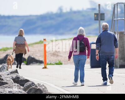 Sheerness, Kent, Großbritannien. Mai 2021. UK Wetter: Ein sonniger Morgen in Sheerness, Kent. Kredit: James Bell/Alamy Live Nachrichten Stockfoto