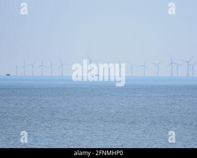 Sheerness, Kent, Großbritannien. Mai 2021. UK Wetter: Ein sonniger Morgen in Sheerness, Kent. Kredit: James Bell/Alamy Live Nachrichten Stockfoto