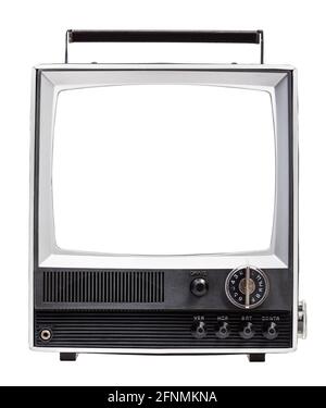 Vorderseite des tragbaren Schwarz-Weiß-CRT-Fernsehers mit ausgeschnittenem Bildschirm, der auf weißem Hintergrund isoliert ist. Konzept der Retro-TV-Technologie Stockfoto