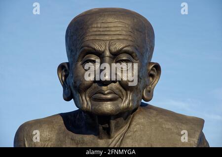 Giantic Statue des großen buddha bei wat huay mongkol in der Nähe hua hin Stockfoto