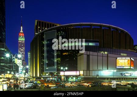 2004 HISTORISCHER MADISON SQUARE GARDEN (©CHARLES LUCKMAN 1968) EIGHT AVENUE MANHATTAN NEW YORK CITY USA Stockfoto