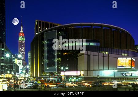 2004 HISTORISCHER MADISON SQUARE GARDEN (©CHARLES LUCKMAN 1968) EIGHT AVENUE MANHATTAN NEW YORK CITY USA Stockfoto