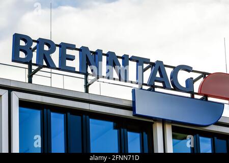 Essen, Nordrhein-Westfalen, Deutschland - Brenntag, Firmenlogo an der Fassade der Brenntag-Zentrale ist die Brenntag SE die Holdinggesellschaft für die Stockfoto