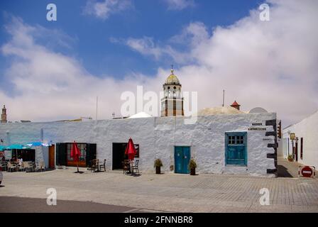 Reiseeindrücke aus Teguise, der ehemaligen Hauptstadt im Norden der Kanarischen Insel Lanzarote. Stockfoto