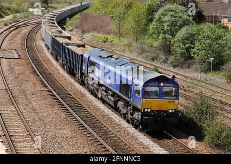 GB Railfreight Class 66 Lok 66791 schleppt die 0410 Renwick Rd (Barking, London) nach Scunthorpe Roxby Gullet am 18/5/21. Stockfoto