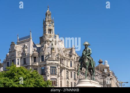 Reiterdenkmal Dom Pedro IV an der Avenida dos Aliados, Porto, Portugal, Europa das Denkmal für König Pedro IV an der Avenida dos Aliados, Porto, Po Stockfoto