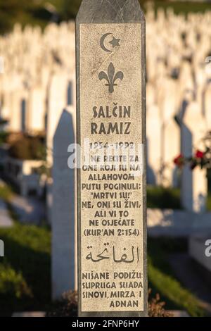 Märtyrer-Gedenkfriedhof Kovaci in Stari Grad, Sarajevo, dem Hauptfriedhof für Soldaten der bosnischen Armee, die während der Aggression getötet wurden Stockfoto