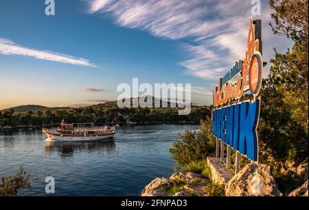 Sibenik Tourismusbüro, Sibenik Kanal, Kroatien Stockfoto