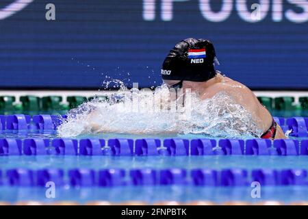 BUDAPEST, UNGARN - 18. MAI: Tes Schouten aus den Niederlanden beim Frauen-Halbfinale mit 100 m Brusthub während der len-Europameisterschaft im Schwimmsport in der Duna Arena am 18. Mai 2021 in Budapest, Ungarn (Foto: Marcel ter Bals/Orange Picles) Stockfoto