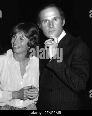 **DATEI FOTO** Charles Grodin ist verstorben. Penny Marshall Charles Grodin 1979, Foto: John Barrett/PHOTOlink/MediaPunch Stockfoto