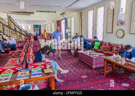 DUBAI, VAE – 12. MÄRZ 2017: Gastgebäude in der Jumeirah Moschee in Dubai, VAE Stockfoto