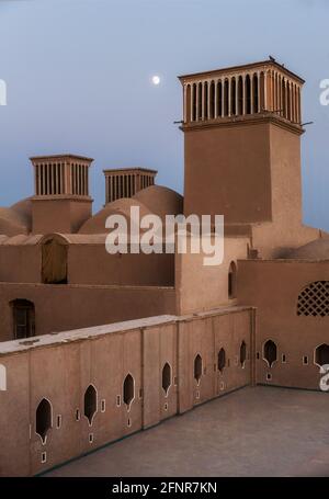 Die schönen Windfänger (Windturm) in Dolat Abad Garden, Stadt Yazd, Iran. Stockfoto