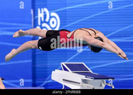 BUDAPEST, UNGARN - 18. MAI: Tes Schouten aus den Niederlanden beim Frauen-Halbfinale mit 100 m Brusthub während der len-Europameisterschaft im Schwimmsport in der Duna Arena am 18. Mai 2021 in Budapest, Ungarn (Foto: Marcel ter Bals/Orange Picles) Stockfoto