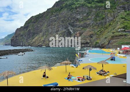 Ponta Delgada Naturpool in Madeira-Portugal Stockfoto