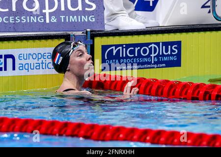 BUDAPEST, UNGARN - MAI 17: Femke Heemskerk aus den Niederlanden tritt beim Frauen 50m Freistil Preliminary während des len European Aquatics CHAMP an Stockfoto