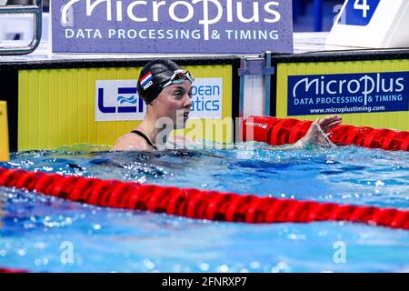 BUDAPEST, UNGARN - MAI 17: Femke Heemskerk aus den Niederlanden tritt beim Frauen 50m Freistil Preliminary während des len European Aquatics CHAMP an Stockfoto