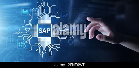 SAP – Software zur Automatisierung von Geschäftsprozessen. ERP Enterprise Resources Planungssystem Konzept auf virtuellem Bildschirm. Stockfoto