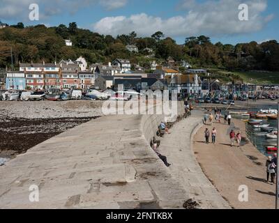 Blick auf den Cobb, berühmt gemacht durch Jane Austens Roman "Persuasion" und John Fowles "die französische Leutnant's Woman", Lyme Regis, Dorset, United K Stockfoto