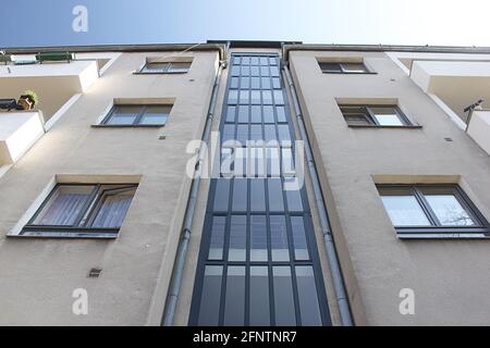 Vom Bauhaus-Architekten Walter Gropius entworfene Wohnanlage auf der Siedlung Siemensstadt in den westlichen Vororten Berlins Stockfoto