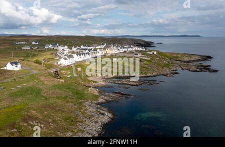 Luftaufnahme des Dorfes Port Wemyss, Rinns Point, Islay, Inner Hebrides, Schottland. Stockfoto