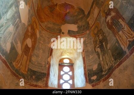 Veliky Nowgorod, Russland - 17. August 2018. Mittelalterliche Freskengemälde im Inneren der Heiland-Kirche auf Nereditsa - eine orthodoxe Kirche, die in gebaut wurde Stockfoto