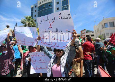 Tunesien. Mai 2021. Die Tunesische Arbeiterunion (UGTT) ruft am 19. Mai 2021 in Bardo, Tunis, Tunesien, zu einer nationalen Demonstration zur Unterstützung der Palästinenser auf. (Foto von Mohamed Krit/ Quelle: SIPA USA/Alamy Live News Stockfoto