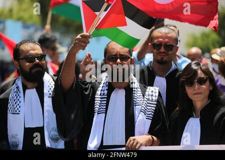 Tunesien. Mai 2021. Die Tunesische Arbeiterunion (UGTT) ruft am 19. Mai 2021 in Bardo, Tunis, Tunesien, zu einer nationalen Demonstration zur Unterstützung der Palästinenser auf. (Foto von Mohamed Krit/ Quelle: SIPA USA/Alamy Live News Stockfoto