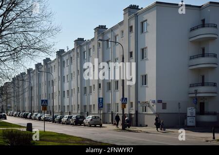 Wohngebäude der Warschauer Wohngenossenschaft, Zoliborz-Bezirk, Warschau, Polen Stockfoto