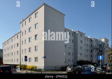 Wohngebäude der Warschauer Wohngenossenschaft, Zoliborz-Bezirk, Warschau, Polen Stockfoto