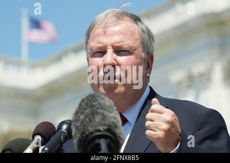 Washington, USA. Mai 2021. Der Repräsentant Doug Lamborn (R-CO) spricht heute am 25. Mai 2021 während einer Pressekonferenz über den Konflikt zwischen Israel und der Hamas im Repräsentantenhaus Triangle in Washington DC, USA. (Foto von Lenin Nolly/Sipa USA) Quelle: SIPA USA/Alamy Live News Stockfoto