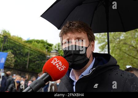 Paris Versammlung wütender Polizisten. 35000 Personen laut den Organisatoren, und Abgeordnete von allen Seiten sind anwesend. Stockfoto