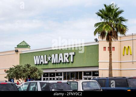 Miami Florida, Doral Walmart, Vordereingang, Außenparkplatz, Discountkaufhaus, Stockfoto