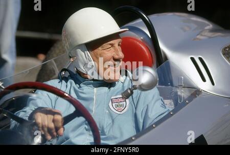 Sir Stirling Moss am Steuer eines Porsche von 1960 718 Formel-2-Auto beim Goodwood Festival of Speed 1996 Stockfoto