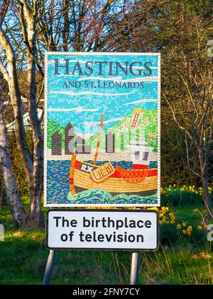 Hastings und St Leonards unterzeichnen „The Whole of Television“ von John Logie Baird, East Sussex, Großbritannien Stockfoto