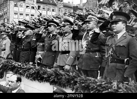 Nationalsozialismus / Nationalsozialismus, Nürnberger Kundgebungen, Nürnberg, Stand des ausländischen Militärs anhängt, Bildsammlung, 1930er Jahre, nur REDAKTIONELLE VERWENDUNG Stockfoto