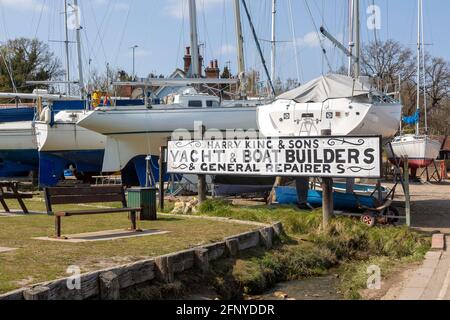Harry King and Sons, Yacht- und Bootsbauer, Pin Mill, Chelmondiston, Suffolk, England, VEREINIGTES KÖNIGREICH Stockfoto