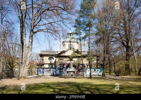 München, Maximilianswerk (Maxwerk), Wasserkraftwerk, Zustand vor Sanierung 04/2020, Südseite Stockfoto