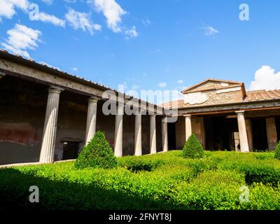 Garten - Haus von Menander (Casa del Menandro) - archäologische Stätte von Pompeji, Italien Stockfoto