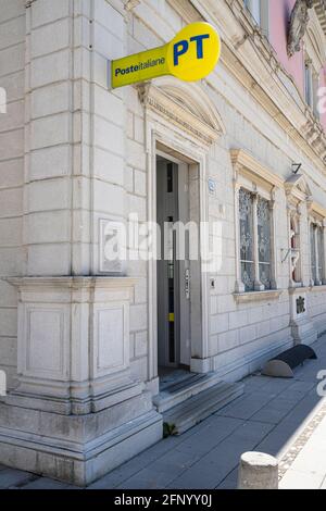 Palmanova, Italien. 18. Mai 2021. Das Schild aus dem italienischen Postgebäude Stockfoto