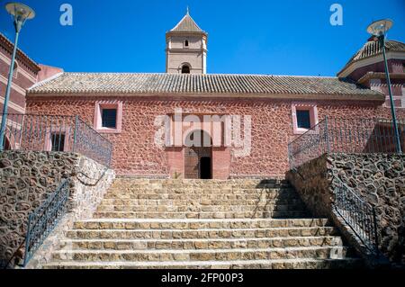 05-14-2021 Totana, Murcia, Spanien. Eremitage von Santa Eulalia, Mudejar-Stil die Eremitage stammt aus dem 16. Jahrhundert. Stockfoto