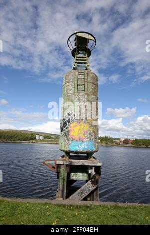 Navigationshilfen am Fluss Clyde von Erskine Beach, Renfrewshire, Schottland, Großbritannien 18. Mai 2021. Der Rashielee Beacon Stockfoto