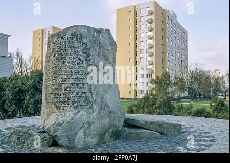 Warschau, Polen - 29. Dezember 2008: Ansicht des Denkmals für den Bunker des jüdischen Ghettos in Warschau, Polen Stockfoto